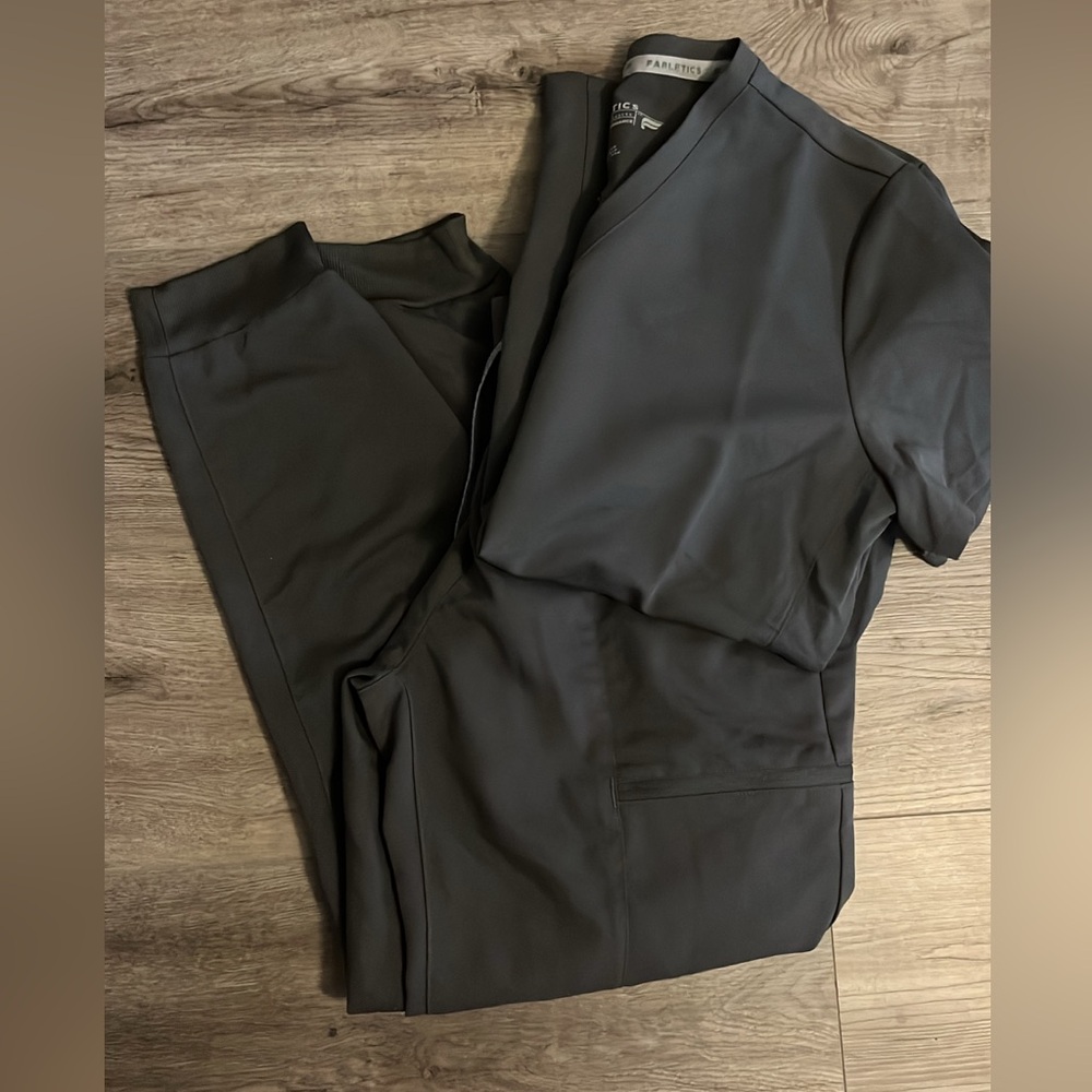 Fabletics scrub set!